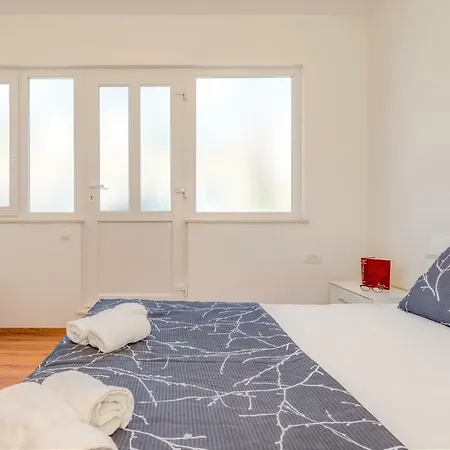 Maci - Close To City Centre *