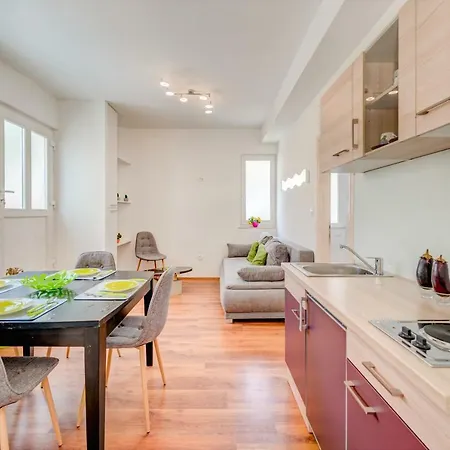 شقة Maci - Close To City Centre سبليت